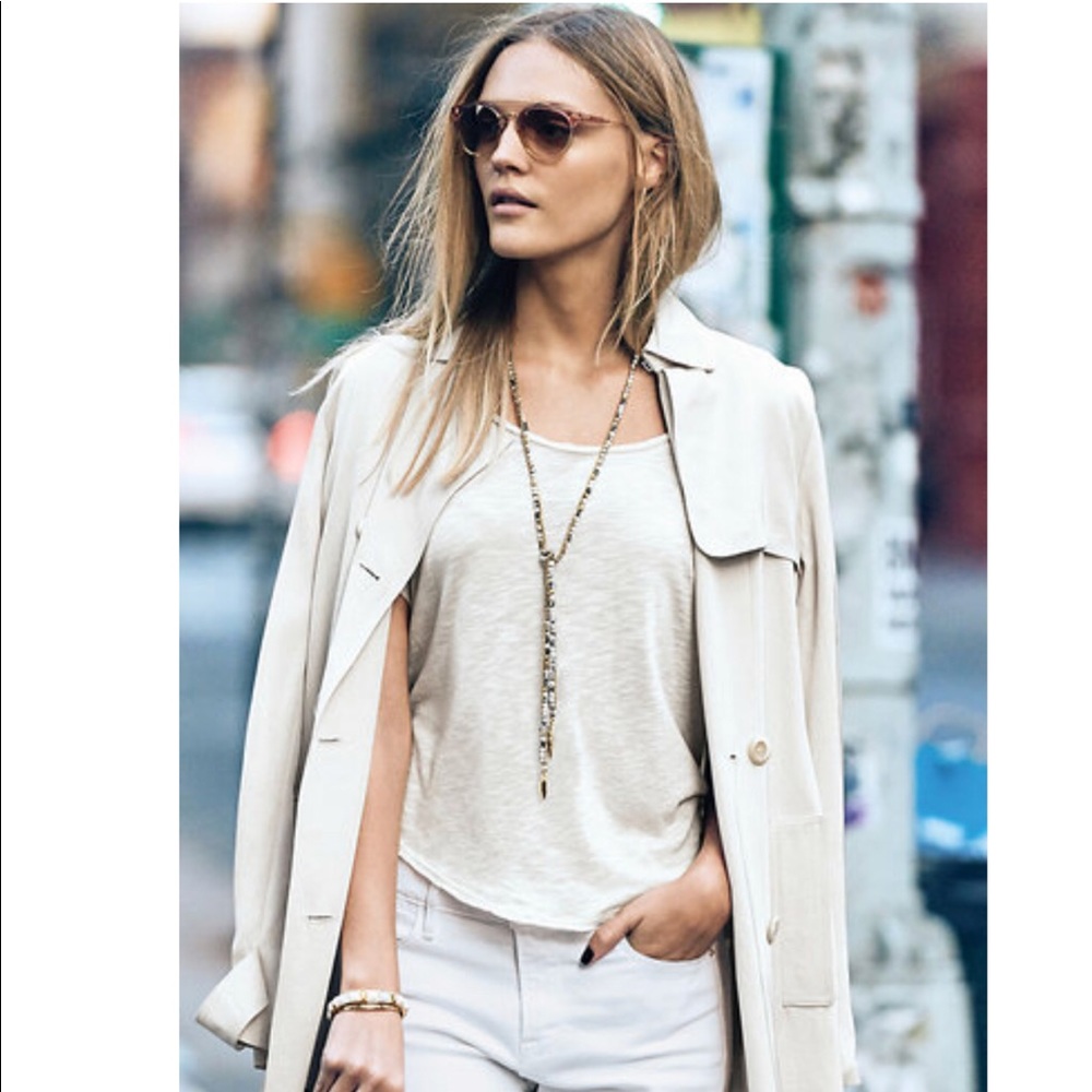 Zoe lariat